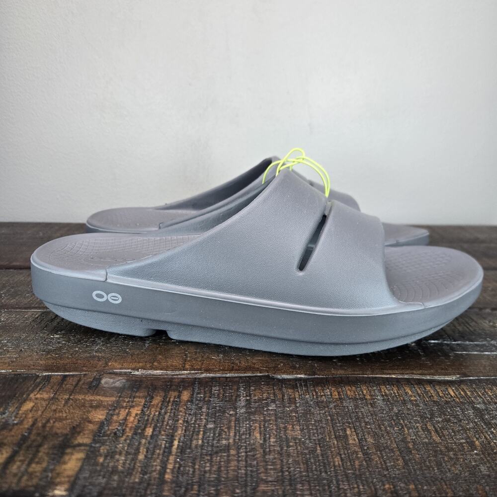 NEW Oofos OOahh Mens Size 9 Recovery Slip-On Comfort Beach Sandals Slides Slate